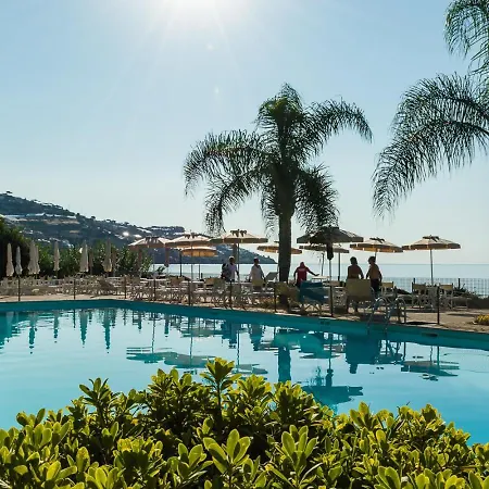 Elegante Appartamento Con Piscina - Wi-Fi & Box Privato Sanremo Exterior photo