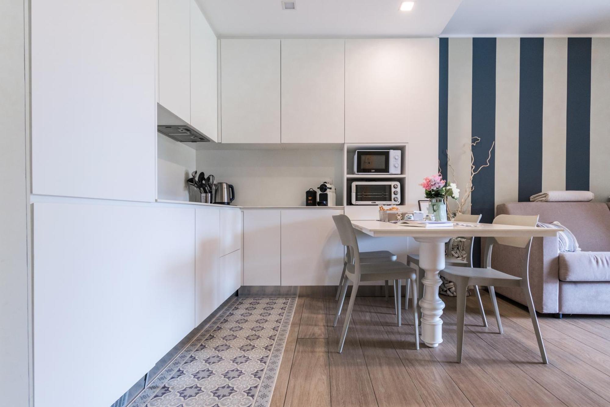Elegante Con Piscina - Wi-fi & Box Privato *
